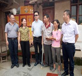 市人大苟主任走访贫困户图片IMG_20170711_102235