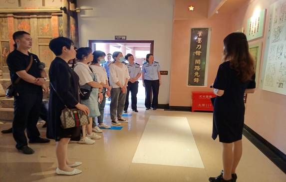 E1CDAB99F58444822A417A6DB20EBFE1